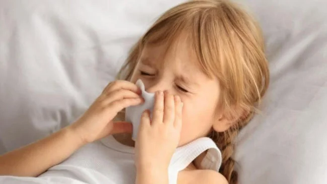 cách chữa hắt hơi sổ mũi ở trẻ em